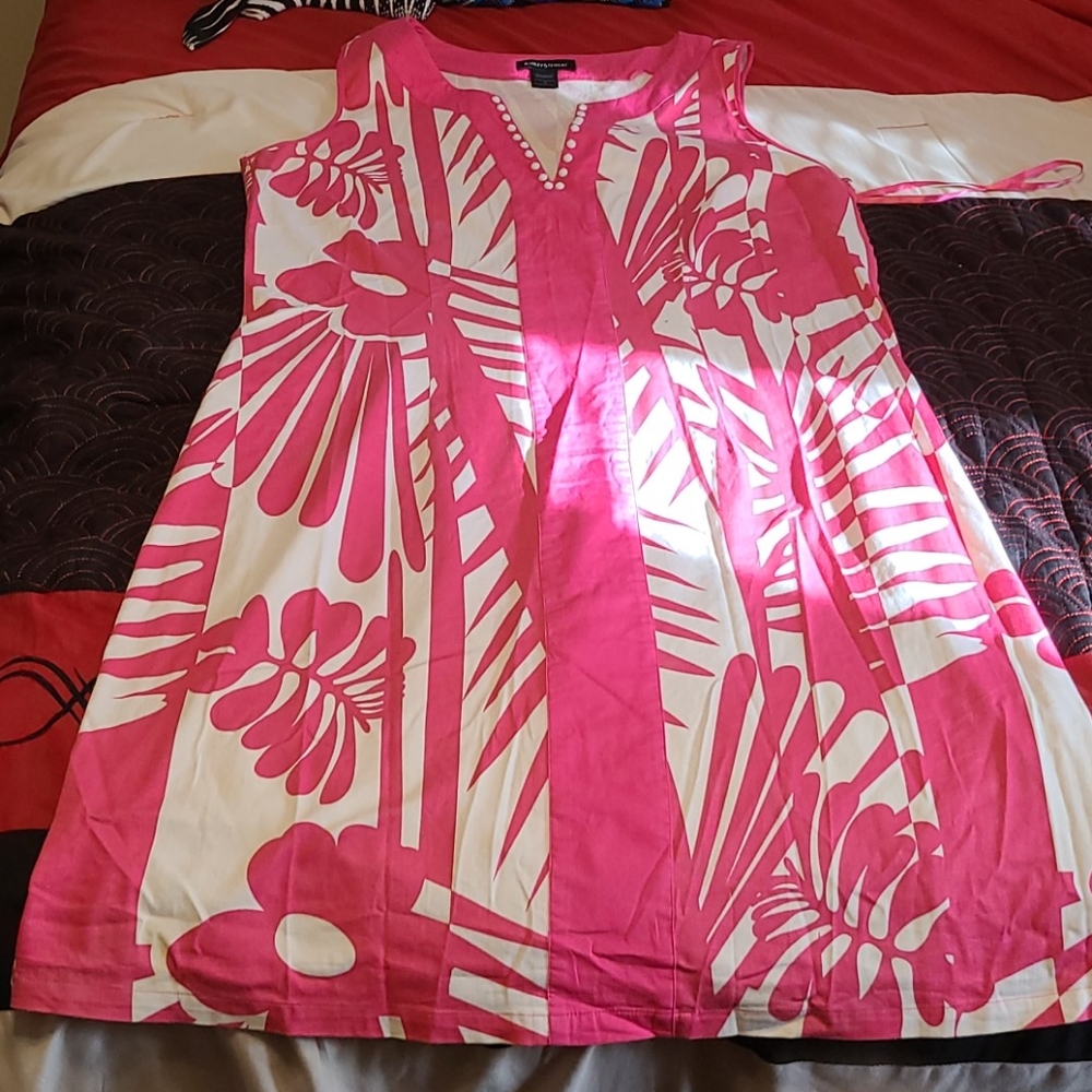 Sleeveless dress